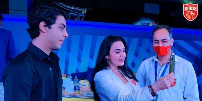Preity Zinta was seen teasing Aryan Khan in IPL auction