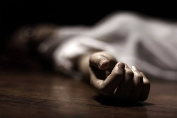 Engineering student commits suicide in college